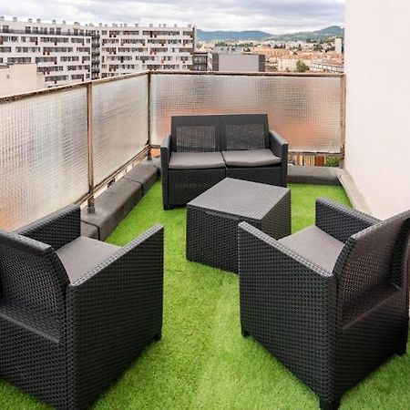 F2 Hypercentre Clermont Ferrand Apartment Exterior photo
