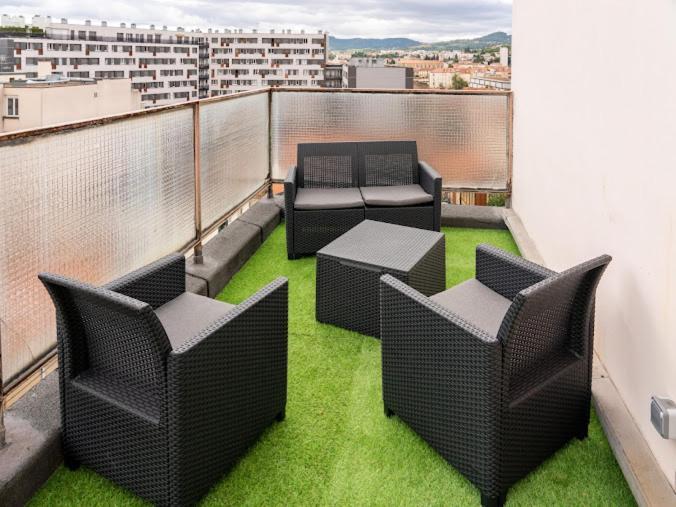 F2 Hypercentre Clermont Ferrand Apartment Exterior photo